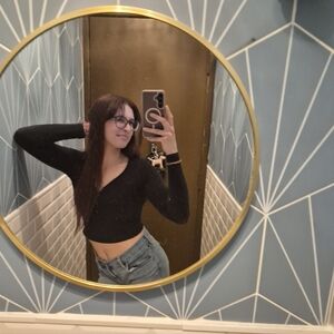 Meet your Posher, Sonya